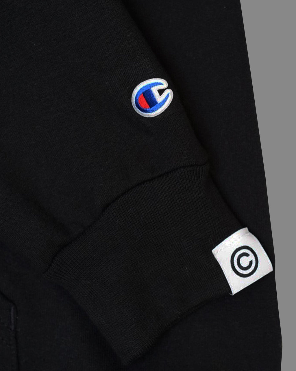 COPYRIGHT CHAMPION HOODIE
